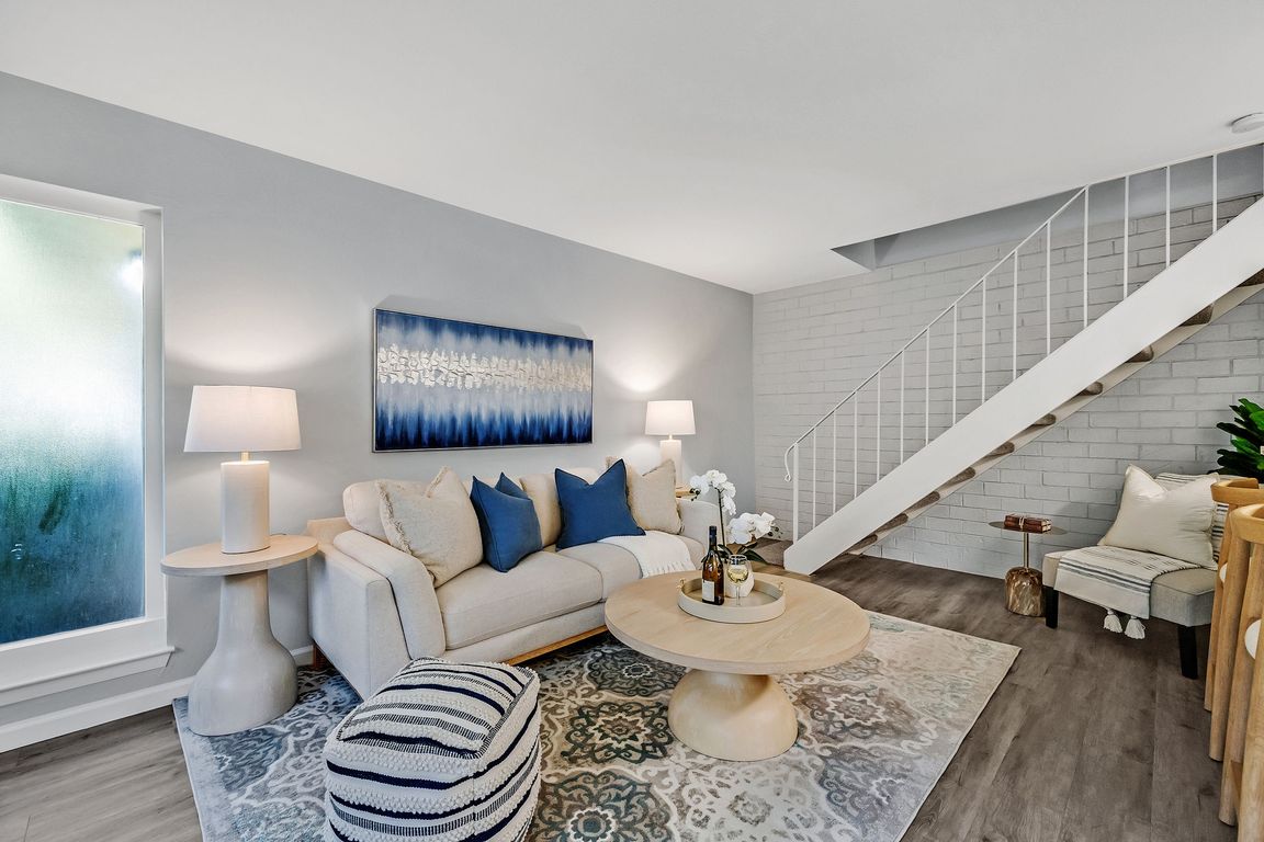 next background image