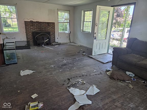 5th image of 5405 E High School Rd