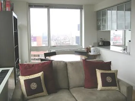 Rented by Corcoran | media 2