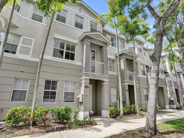 3911 Shoma Drive, Royal Palm Beach, FL 33414