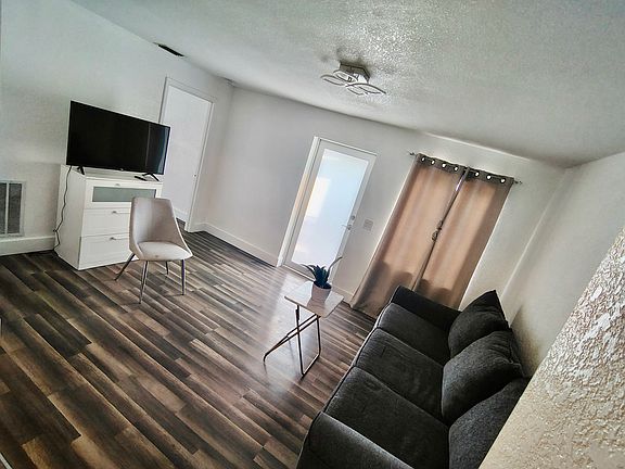 4th image of 4903 Australian Ave