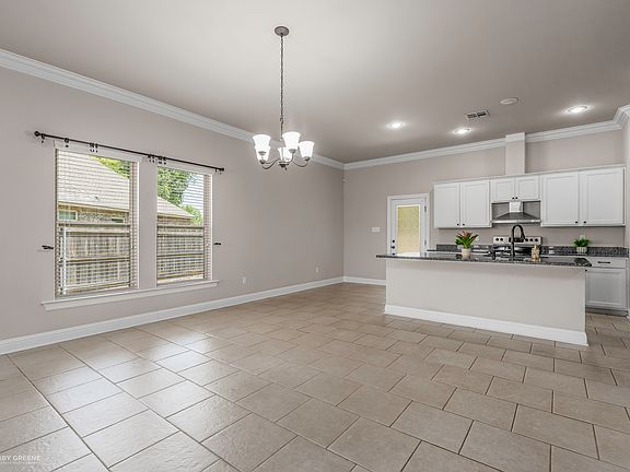 2nd image of 1576 Riverview Ln