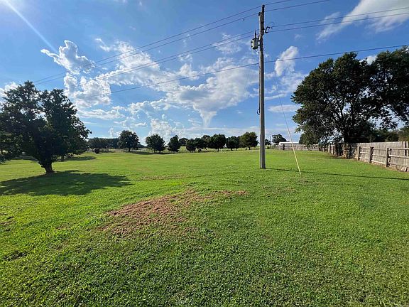 3rd image of 1287 Pineyridge Rd