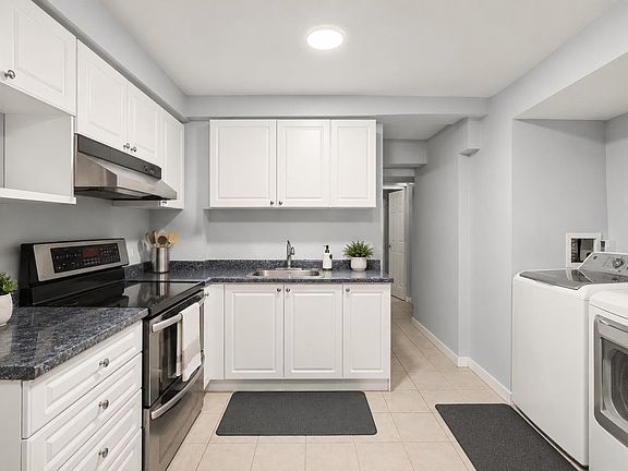 4th image of 3949 Sefton St