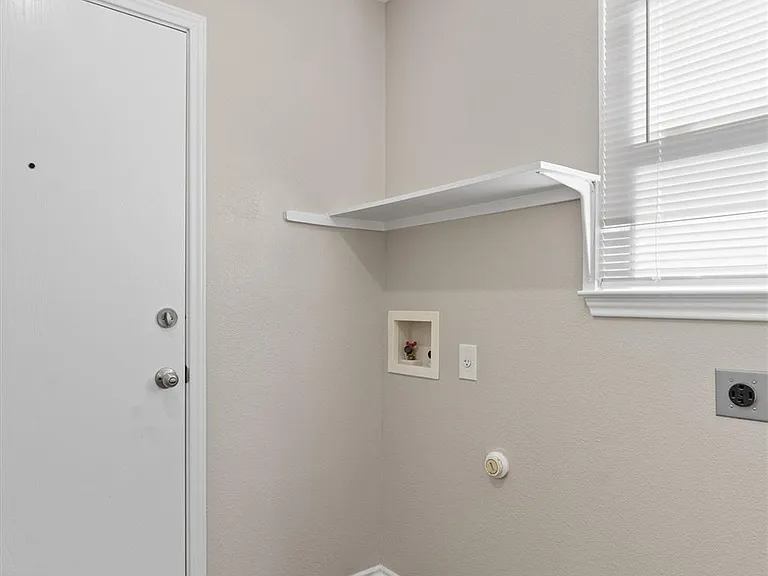403 Lakemont Dr — Photo 11