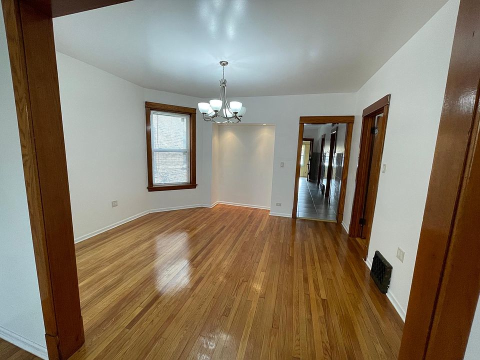 1st image of 1727 W Berwyn Ave #1
