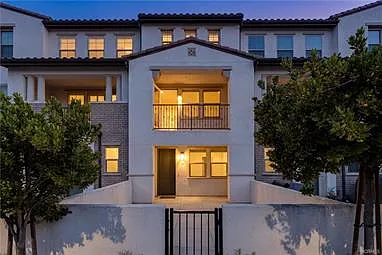 77 Jensen Ct