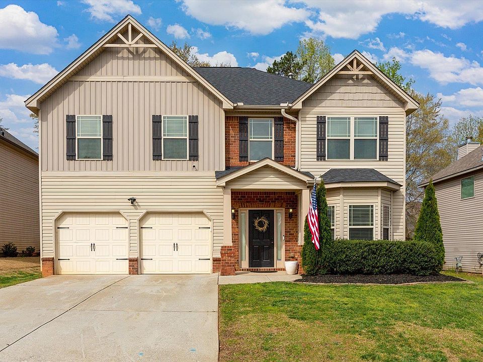 1st image of 267 Oak Branch Dr