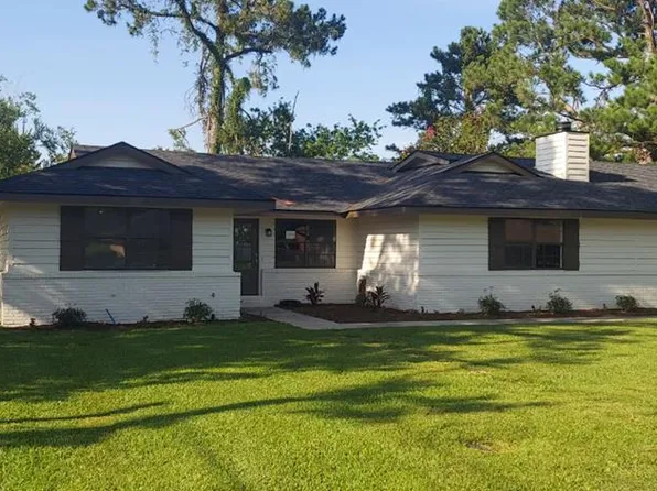 1301 Bethune Dr, Valdosta, GA 31601