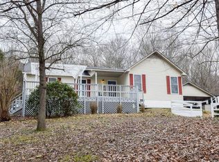 475 Wolf Hill Rd, Bethpage, TN 37022