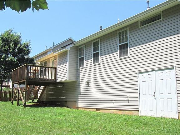 3rd image of 3816 Abbeywood Dr