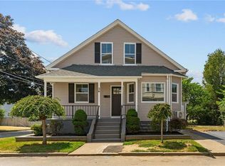 34 Vermont St, Cranston, RI 02920