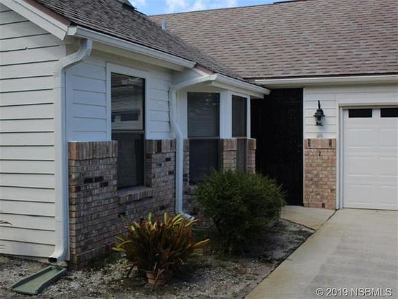 2nd image of 810 Pine Shores Cir