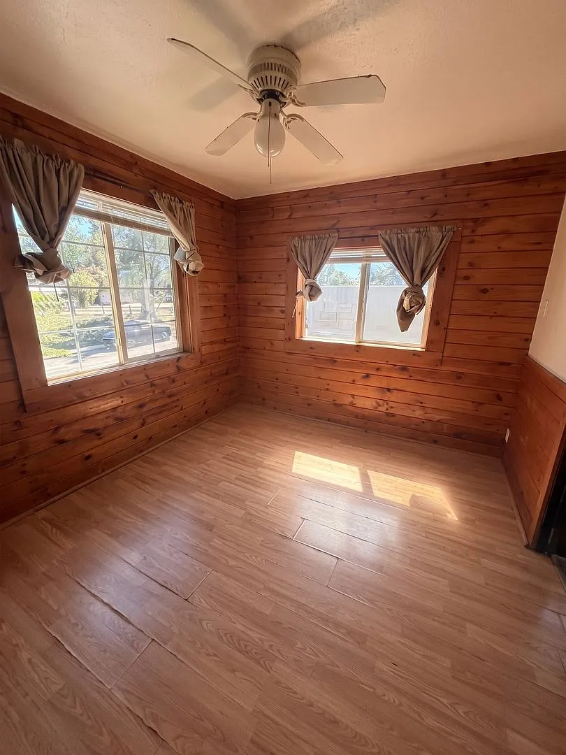 Affordable 1 Bedroom/ 1 bathroom! Lease terms flexible - Inquire for details! Controlled Access! ... — Photo 2