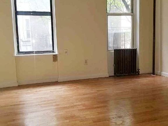 2nd image of 454 W 36th St #3R
