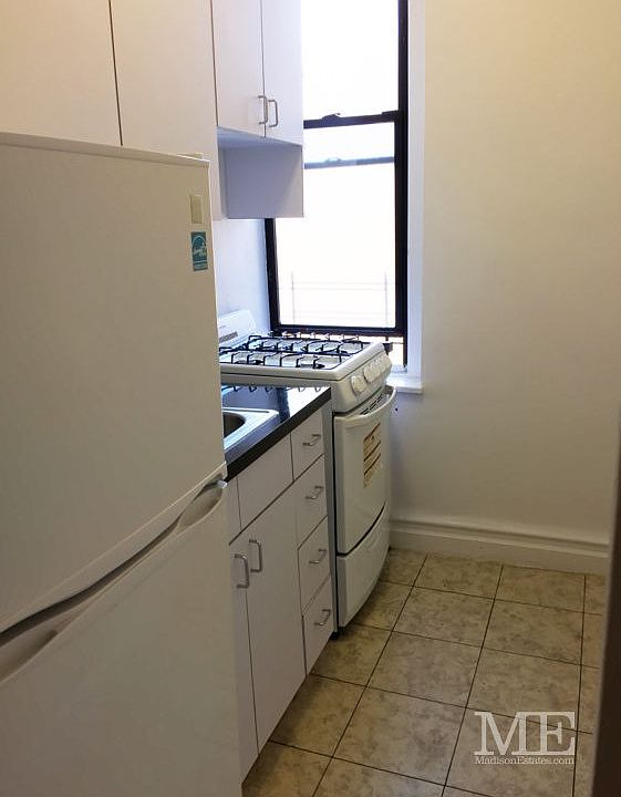 2nd image of 50 E 21st St #4/F