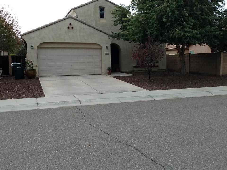 1st image of 5239 W Desert Hollow Dr