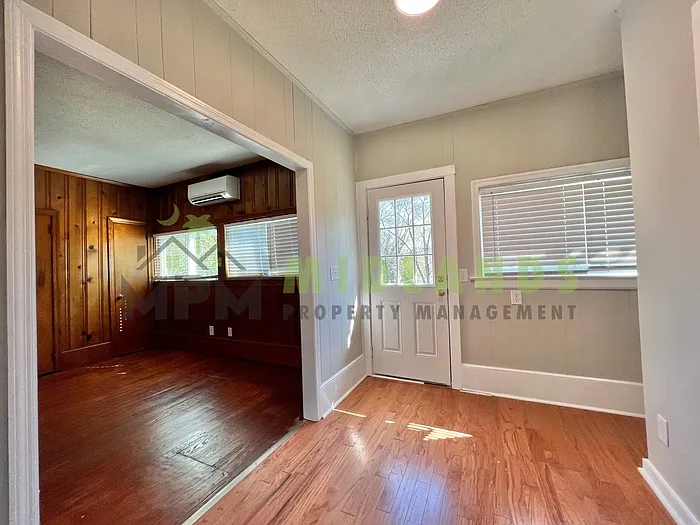 2326 Stark St #B — Photo 19