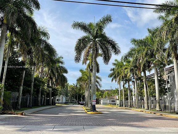 2nd image of 15400 SW 284th St #1103