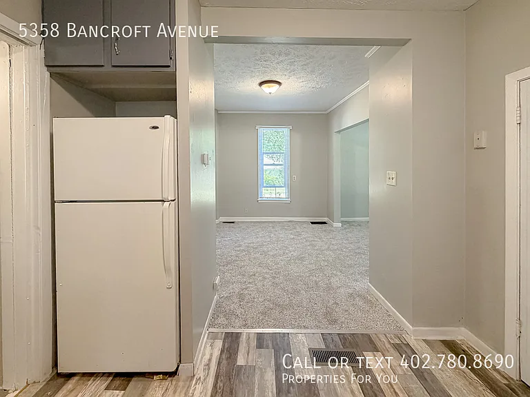 5358 Bancroft Ave — Photo 11