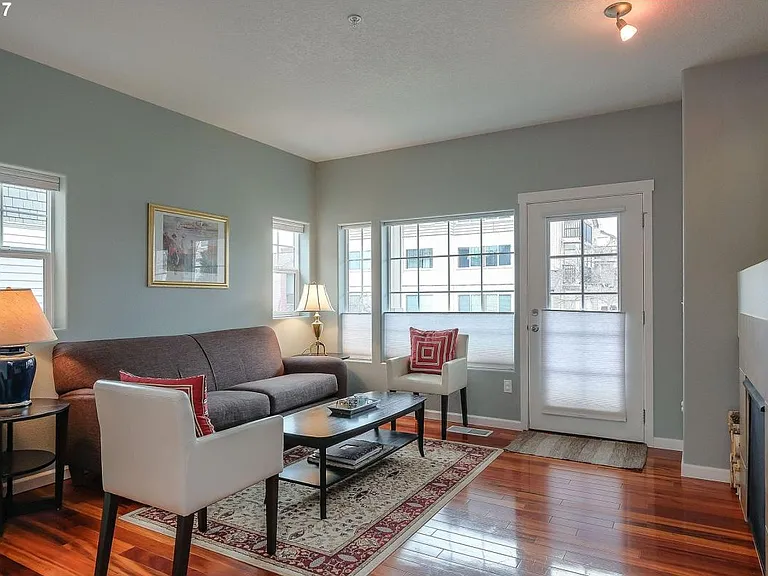 360 NW 116th Ave — Photo 9