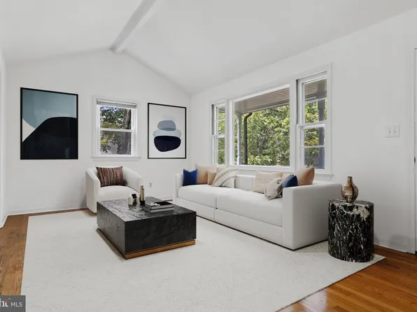 2307 Maple Ave, Vineland, NJ 08361