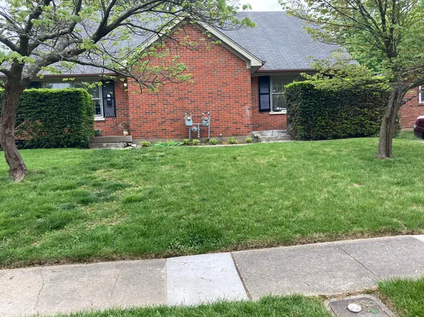 2235 Winterberry Dr, Lexington, KY 40504