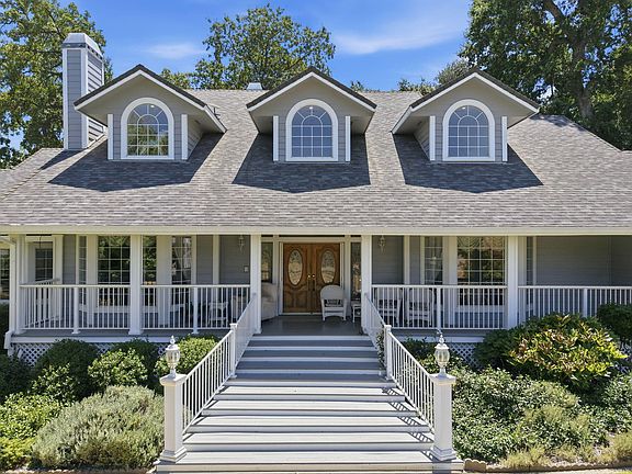 5th image of 3016 Majestic Oak Cir