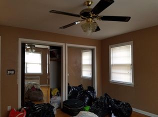 128 E Maple St APT 1, Valley Stream, NY 11580