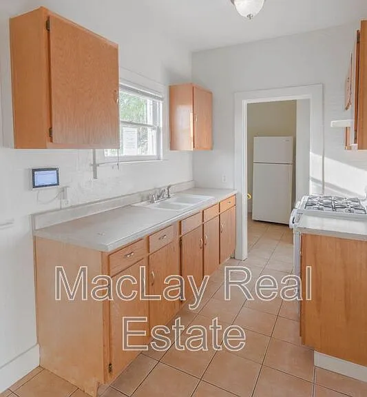 2032 W Adams St #3 — Photo 5