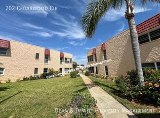 202 Cedarwood Cir, Seminole, FL 33777