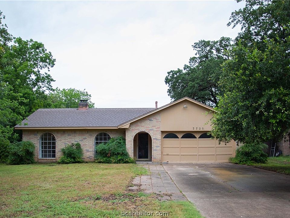 1st image of 2720 Normand Cir