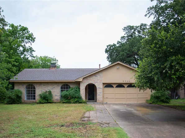 2720 Normand Cir, College Station, TX 77845