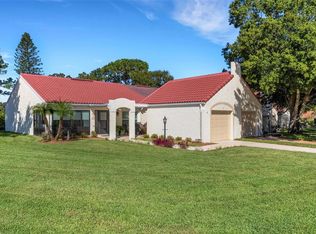 1112 Tartan Dr, Palm Harbor, FL 34684