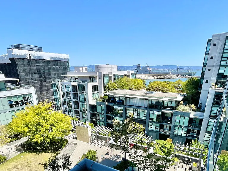 435 China Basin St #322 — Photo 33