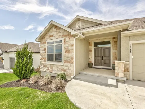 18908 Corbin St, Spring Hill, KS 66083