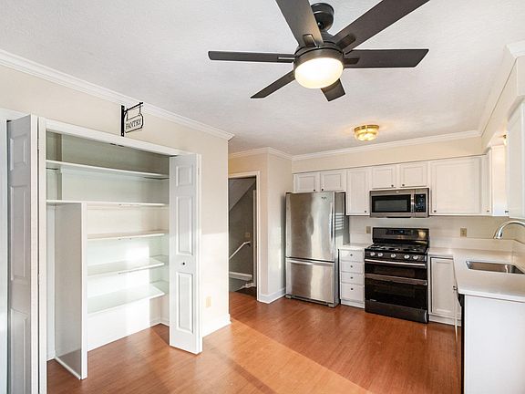 5th image of 1560 Archwood Dr