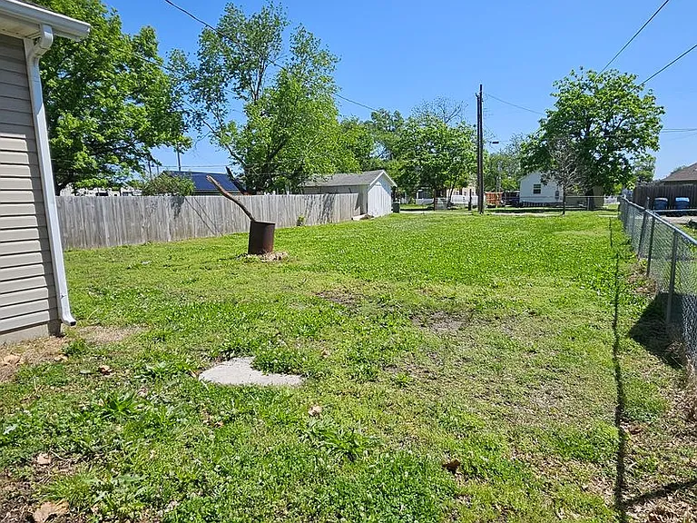 725 S Empire Ave — Photo 15