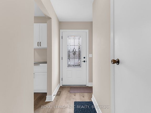 3rd image of 110 Silvan Dr #20