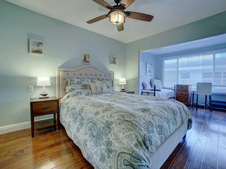 5400 N Ocean Blvd #10 — Photo 7