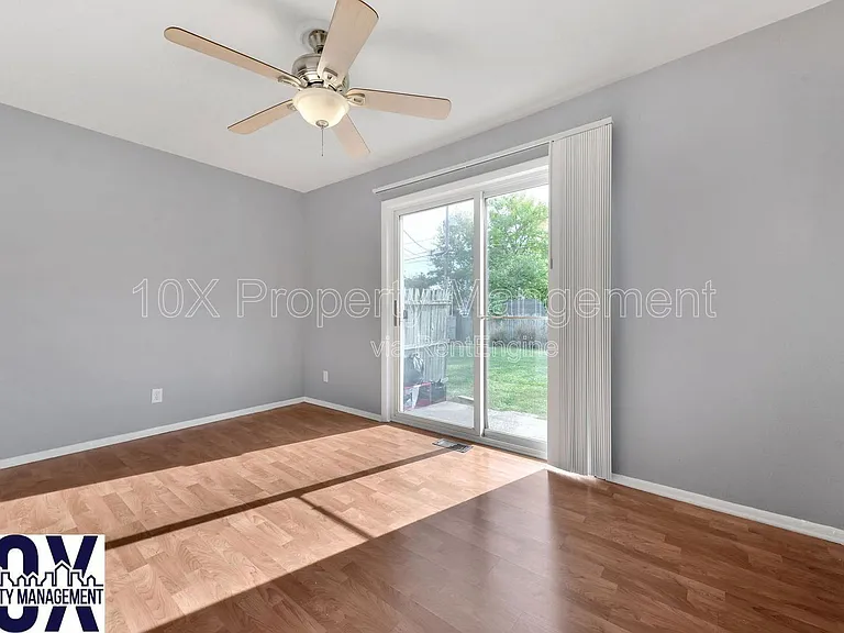 3071 Rotunda Ct S — Photo 14