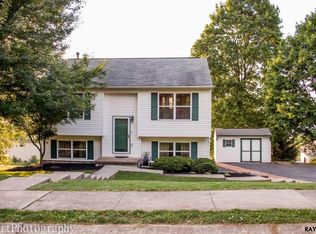 285 E Locust Ln, York, PA 17406