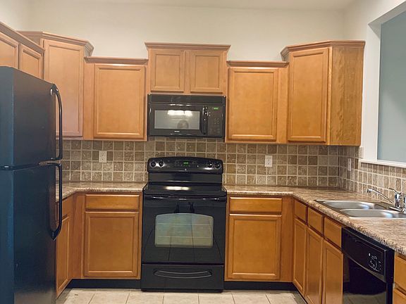 4th image of 4372 Evangeline Ln