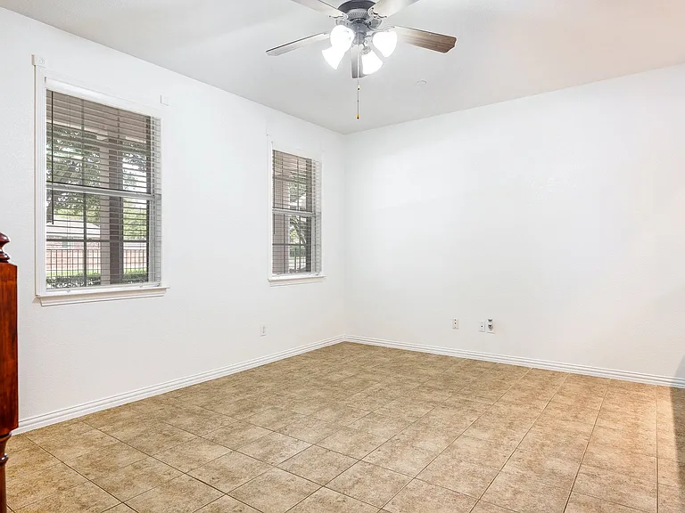 3206 Bedford Rd — Photo 10