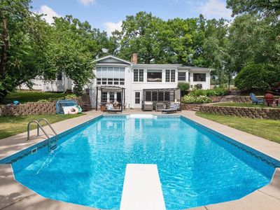 13641 Spring Lake Rd, Minnetonka, MN, 55345