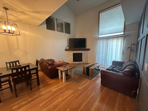 6906 Meadow Grass Ln S