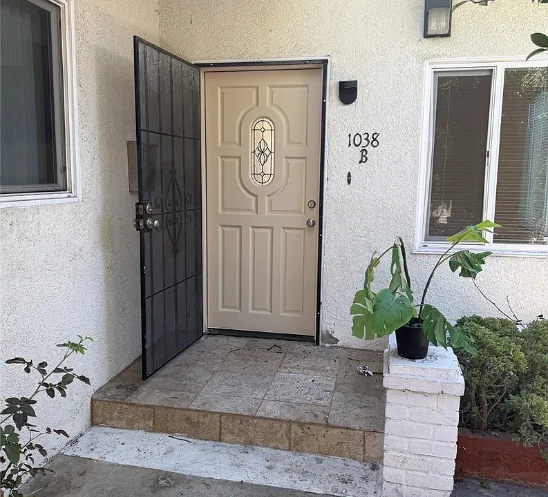 1038 Western Ave #B