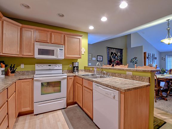 5th image of 292 Brookside Dr
