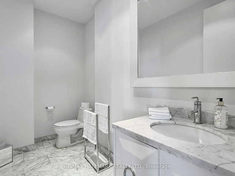 90 Park Lawn Rd #Penthouse 3101 — Photo 18