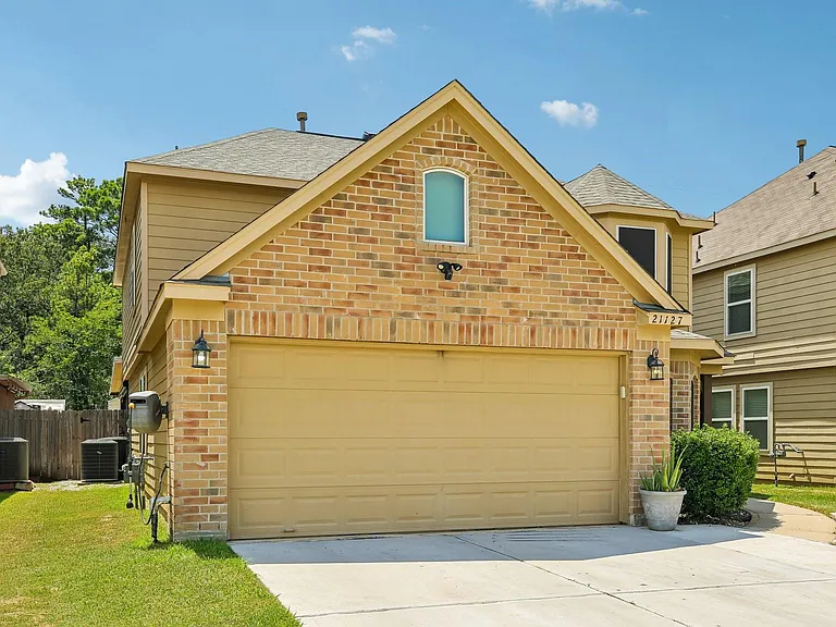 21127 Fox Orchard Ct — Photo 38